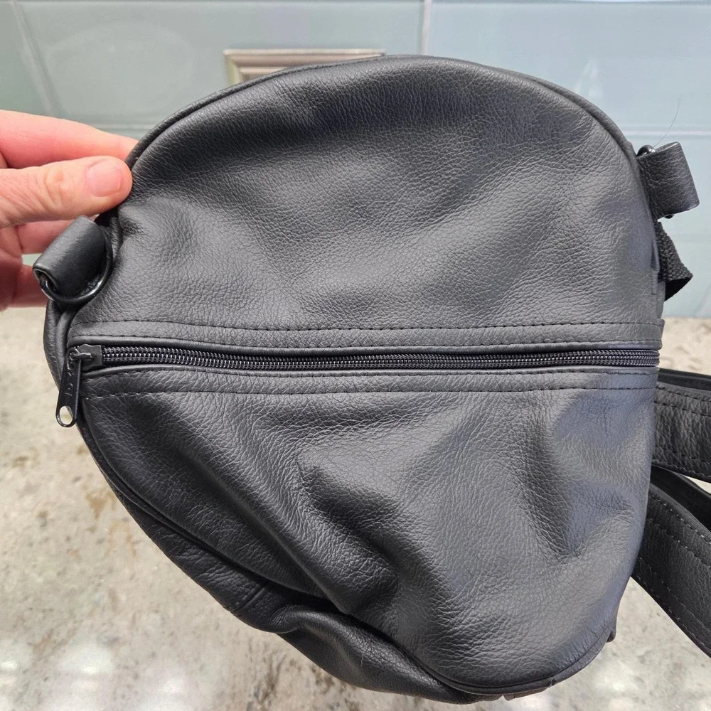 NEW Black Leather Motorcycle Saddle Bag Travel Weekend Overnight‎ Pockets